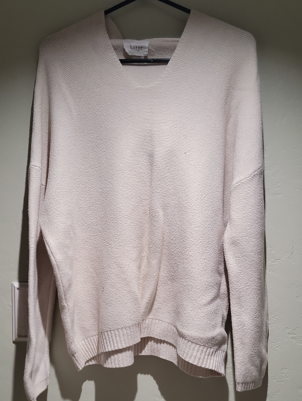 Women's Korye Cream V-Neck Sweater